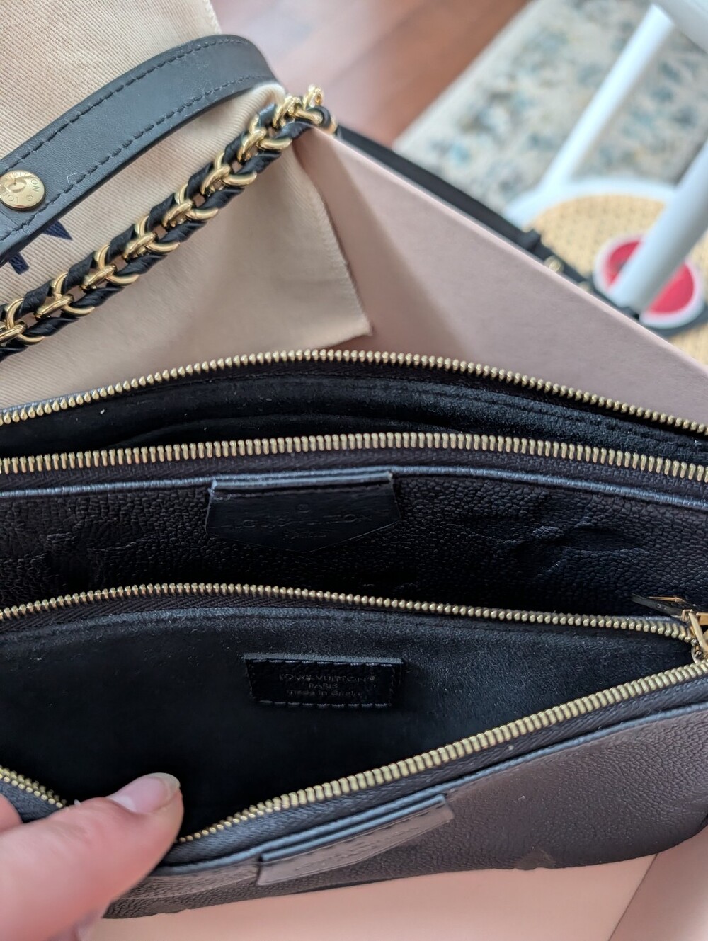 Louis Vuitton Multi Pochette - Black Monogram - Picture 2 of 6